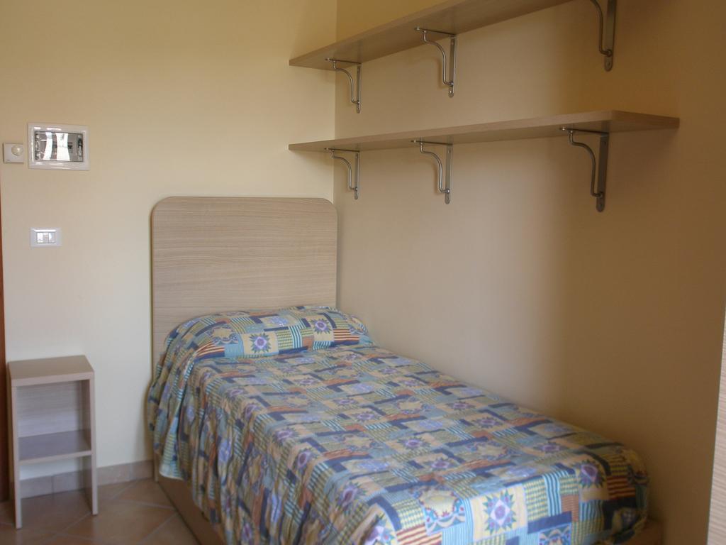 Convento Cappuccini Casa S. Paolo Hotel Viterbo Ruang foto